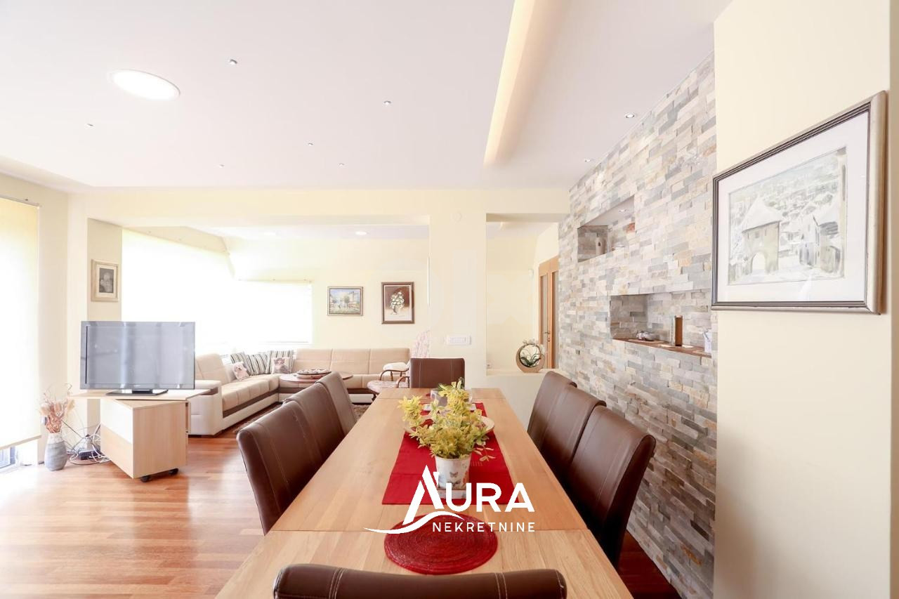 AURA/ Kuća 130m2 i Zemljište 3000m2 / Donja Vogošća 18