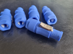 Strujni konektori speakon