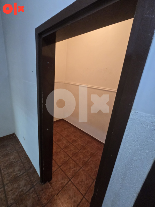 Prodajem poslovni prostor Tuzla - zgrada Pasaž 7