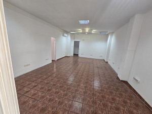For rent or sale: Commercial space in Tuzla - Pasaž building photo 2