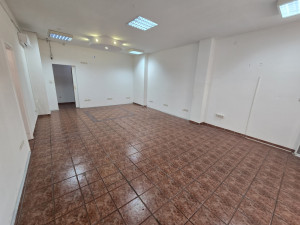 For rent or sale: Commercial space in Tuzla - Pasaž building photo 4
