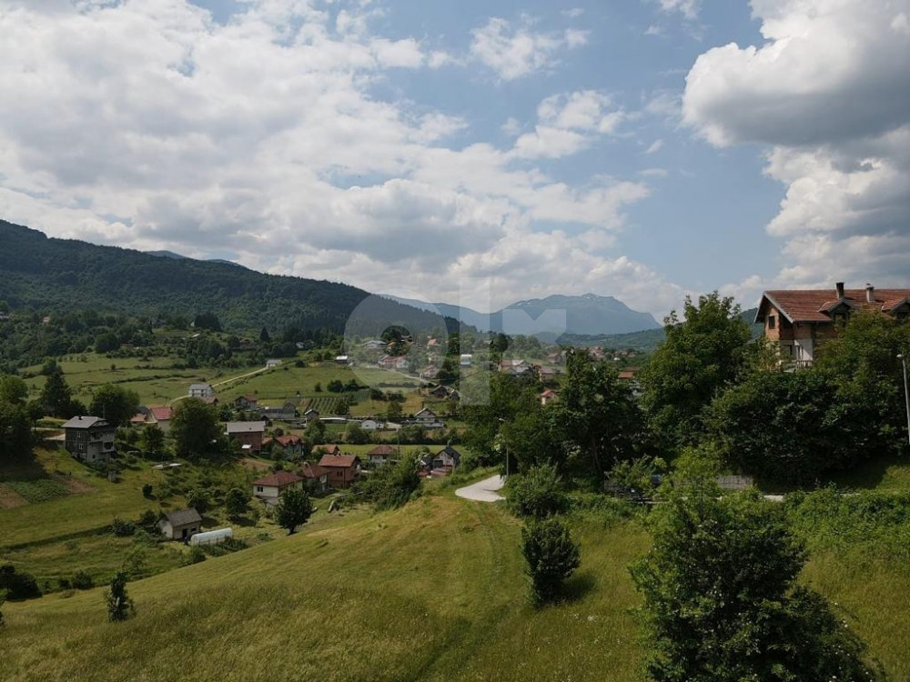 Zemljište Hadžići - mjesto Mušići 3