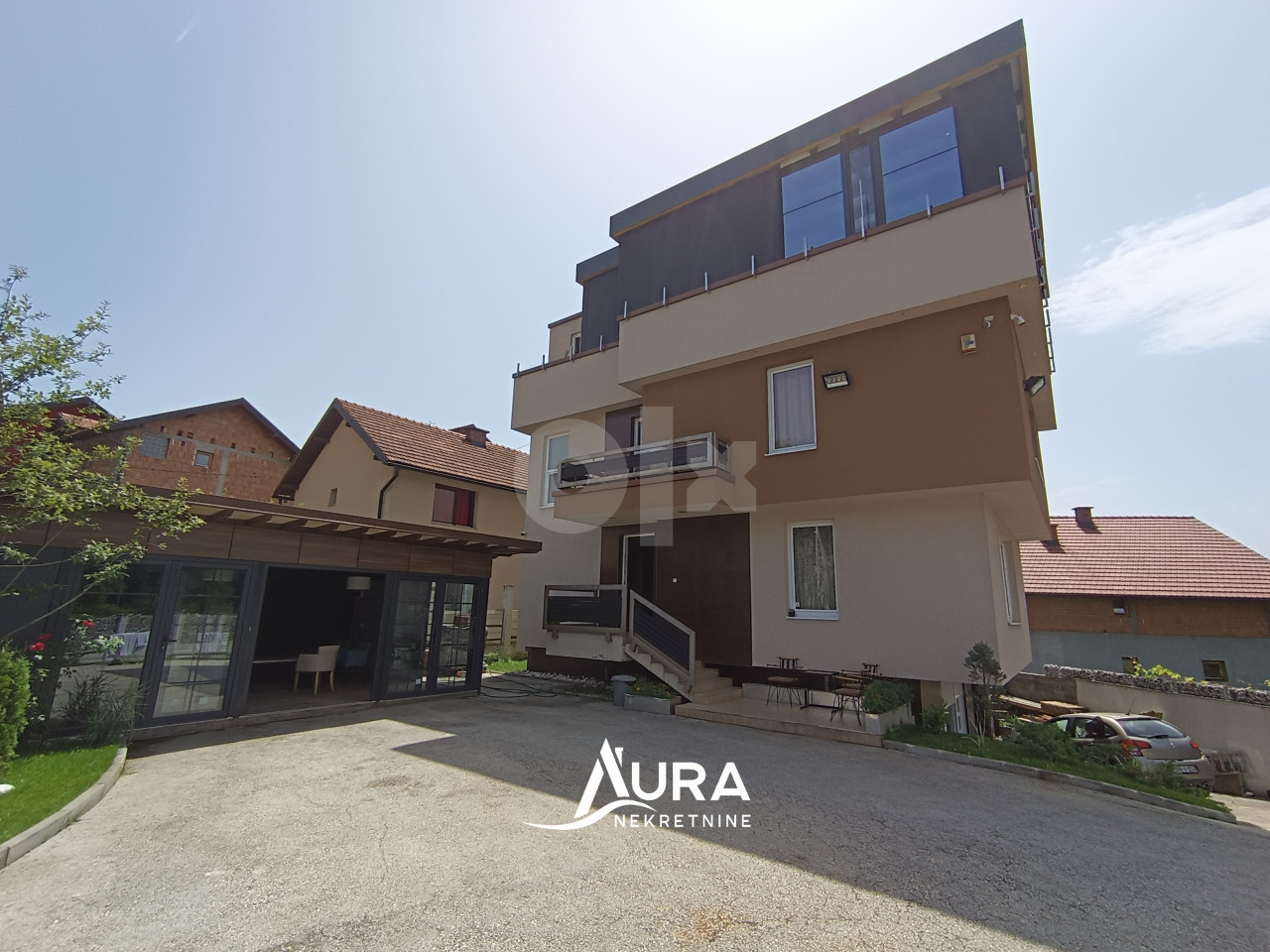 AURA/ Ekskluzivna Vila sa bazenom 2