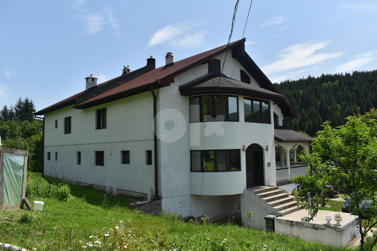 Prekrasna vila u Kaćunima, naselje Gusti Grab 4