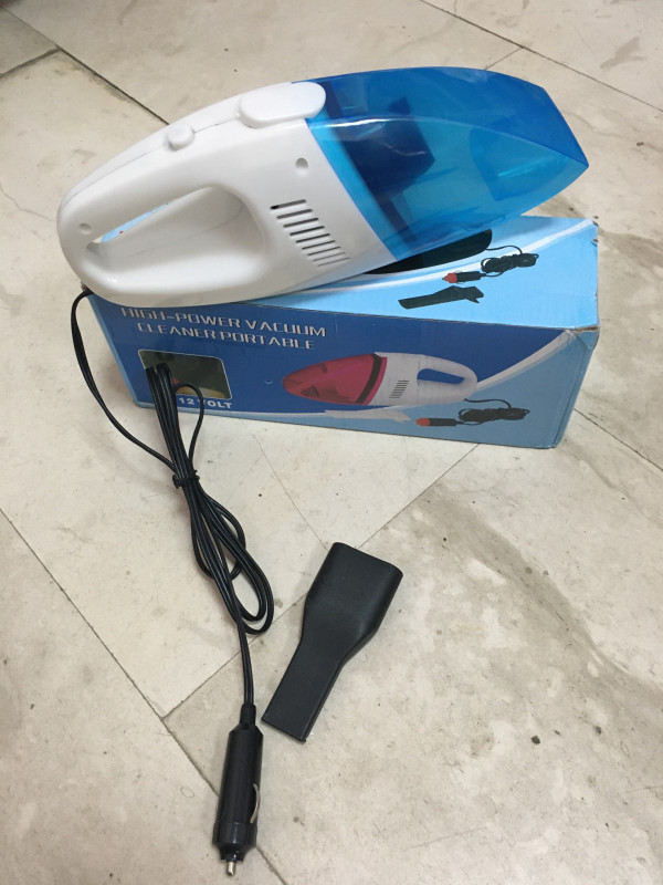 Auto mini usisivac 12V