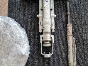 Pneumatski čekić pikamer BBG komplet sa crijevom