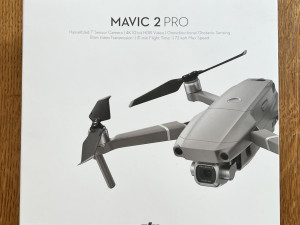 Dron Dji Mavic Pro 2 sa dvije baterije i power bankom