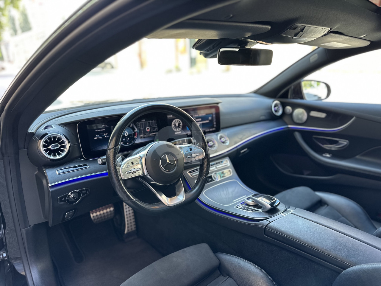 Mercedes-Benz E 220 4 Matic AMG Coupe E220