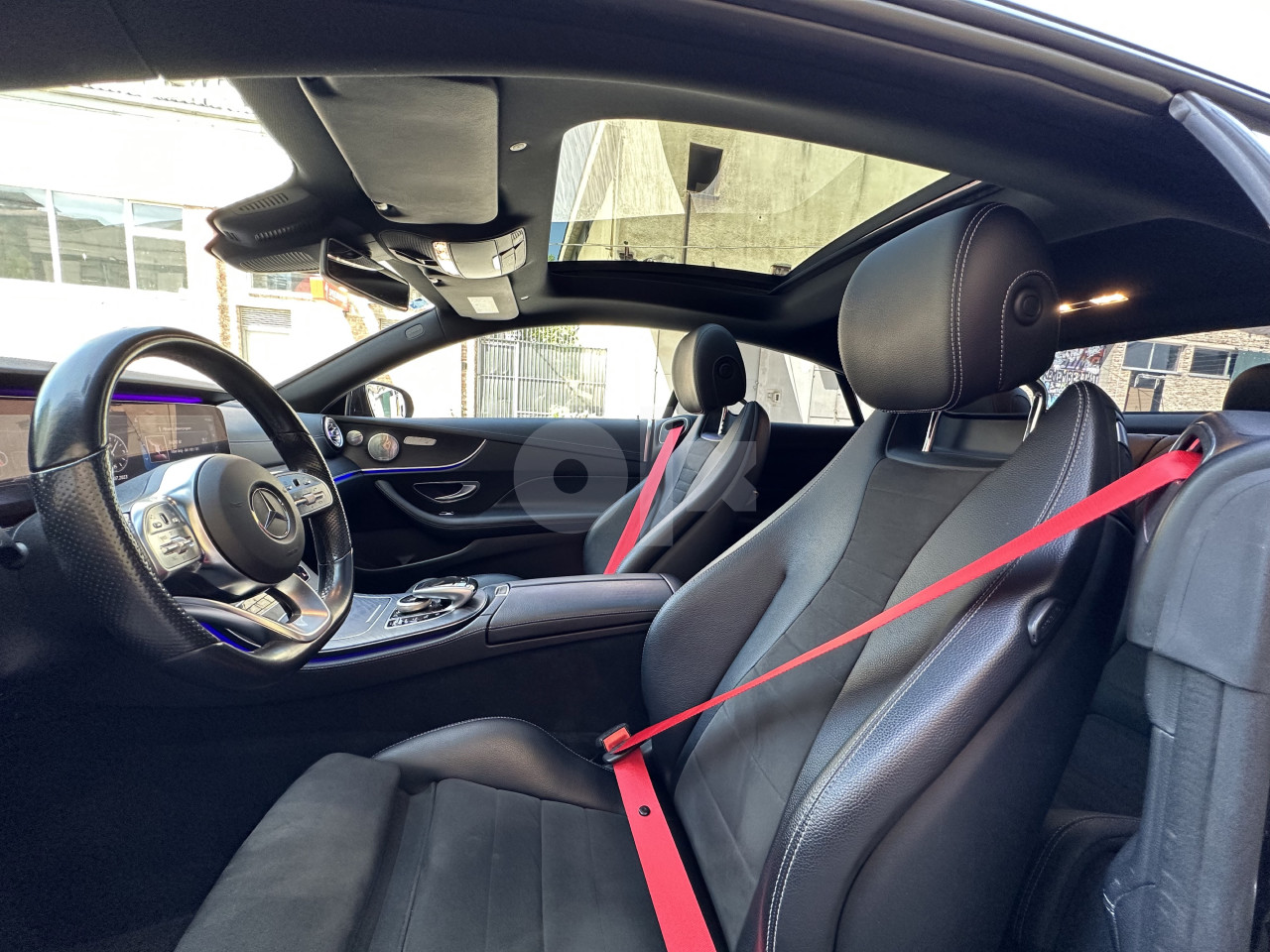 Mercedes-Benz E 220 4 Matic AMG Coupe E220