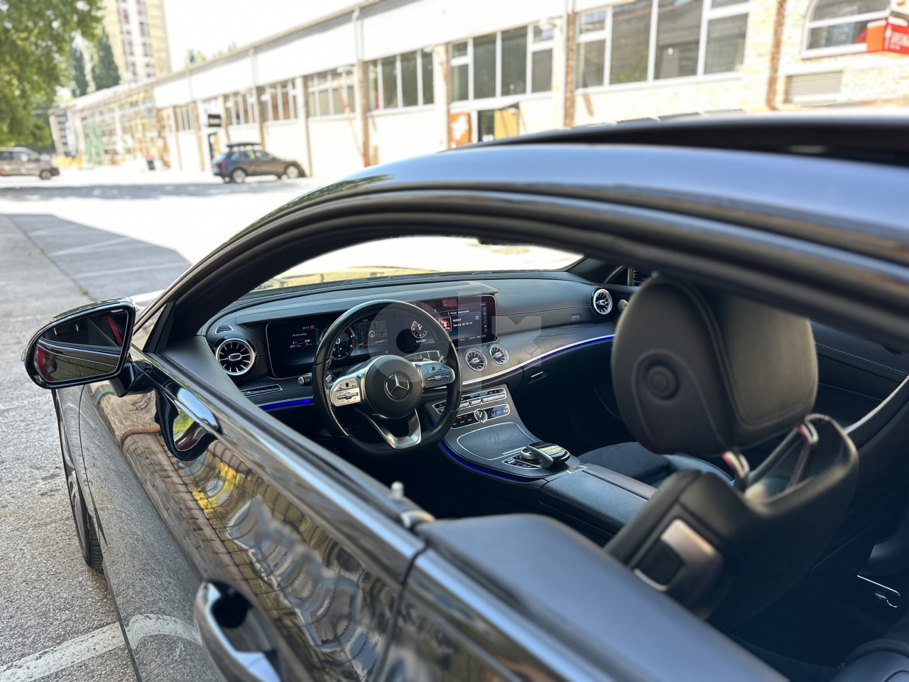 Mercedes-Benz E 220 4 Matic AMG Coupe E220