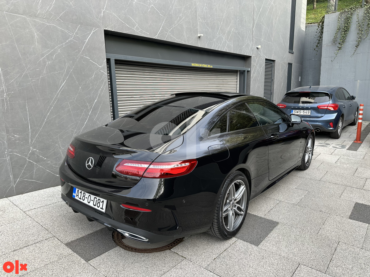 Mercedes-Benz E 220 4 Matic AMG Coupe E220