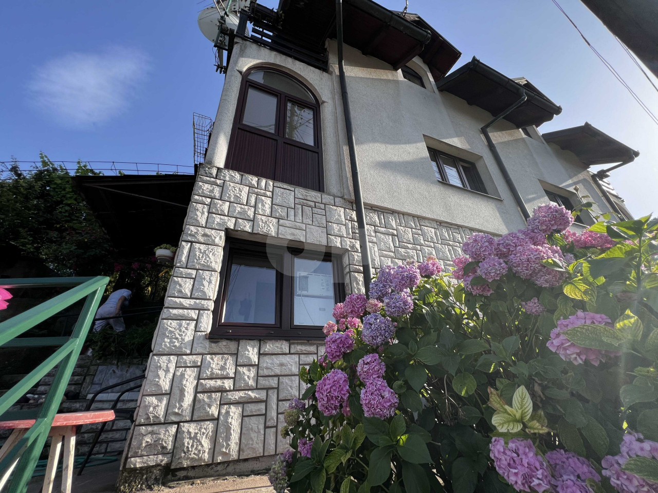 Kuća sa tri stana - Brist - Zenica