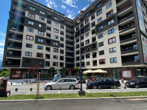 Dvosoban stan Bulevar 52m2,+ garažno mjesto 16m2