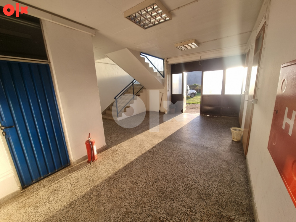 Poslovni prostor srbac hala magacin stan 750m2 12
