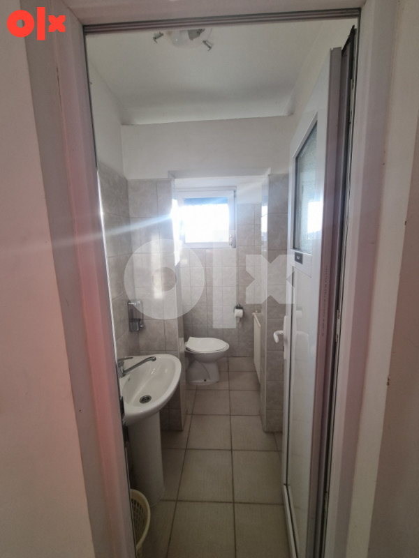 Poslovni prostor srbac hala magacin stan 750m2 14