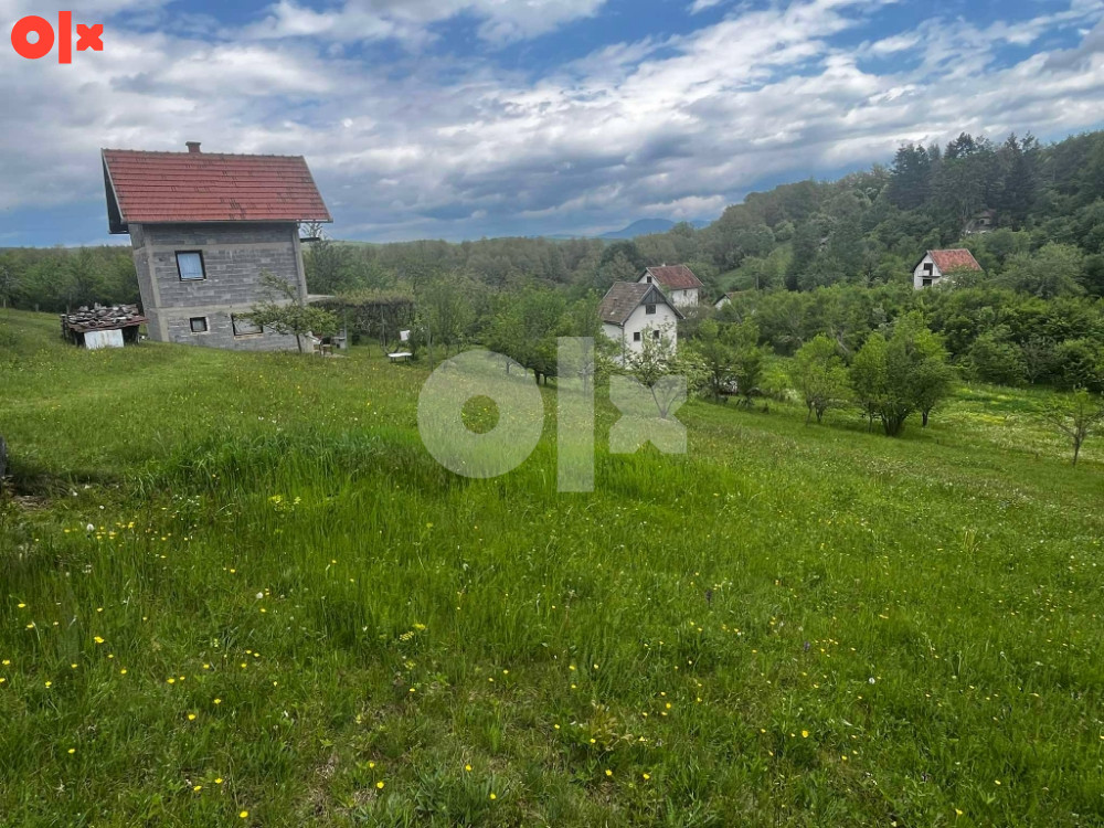 Kuća Rogatica, selo Jarovici u Socicama (95m2) i 13 duluma 9