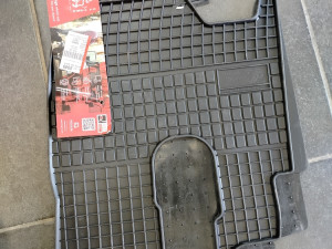 PATOSNICE PODMETAČI GUMENI MERCEDES  AXOR ATEGO 1