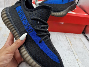 PATIKE YEZZY BOOST PATIKE