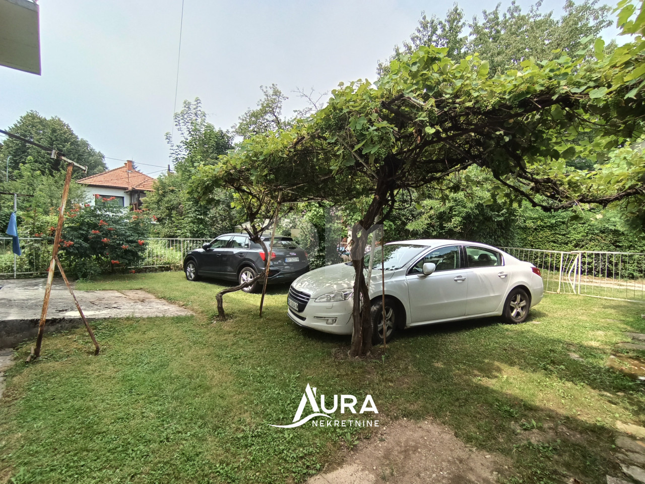 AURA/ Top kuća /3 x Stan / Pejton, Ilidža 8