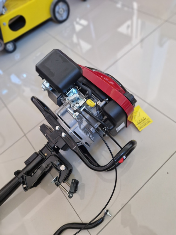 PENTA MOTOR ZA CAMAC 4-TAKTNI