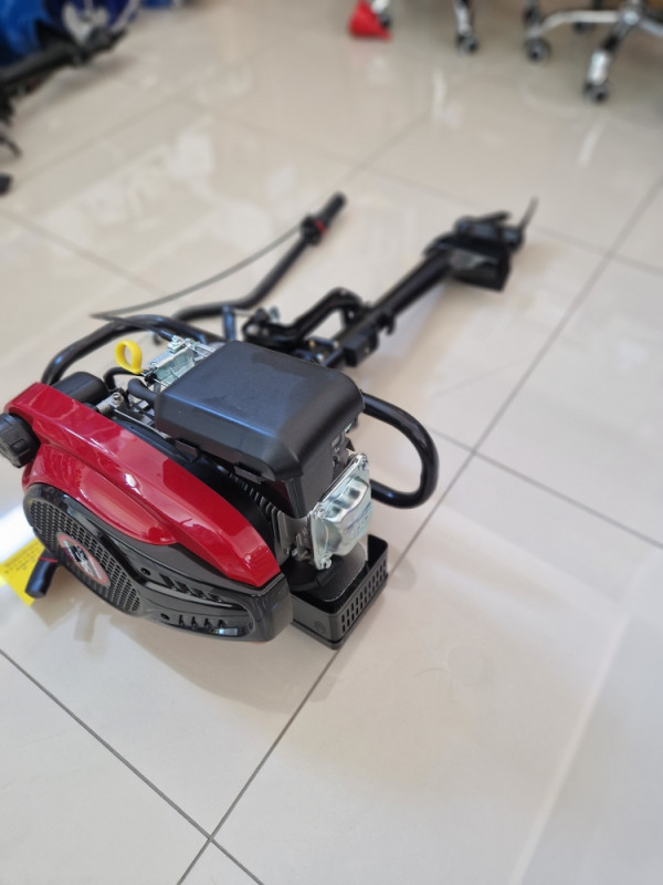 PENTA MOTOR ZA CAMAC 4-TAKTNI