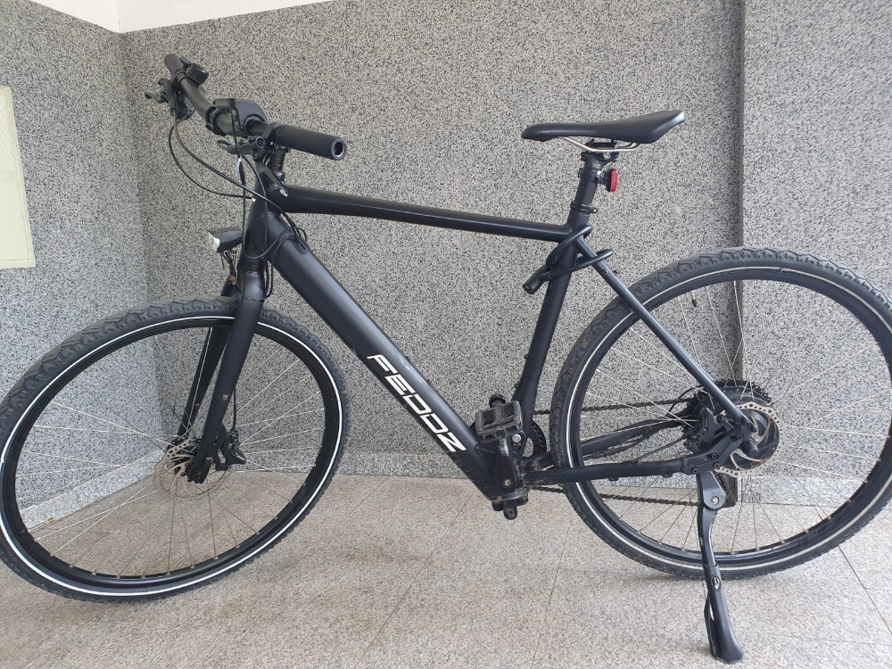 E-bike Feddz e-urban električno biciklo