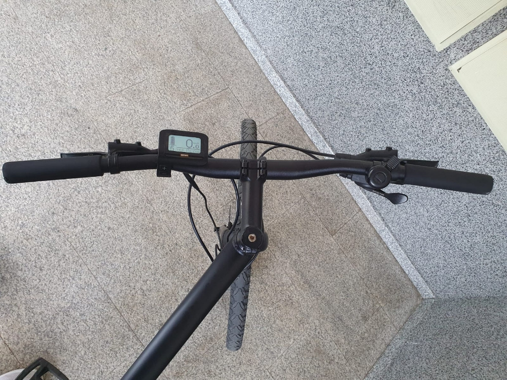E-bike Feddz e-urban električno biciklo