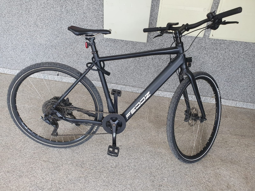 E-bike Feddz e-urban električno biciklo