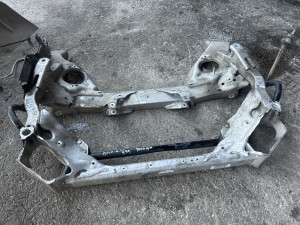 MOST PREDNJI BALANS STANGA BMW E90 E91