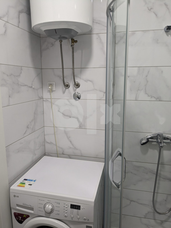 Dvosoban stan  40m2 u blizini CIPS-a