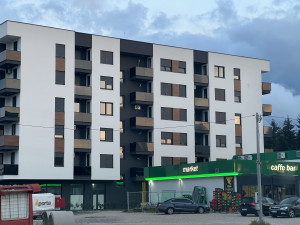 Stan Banja Luka 32 za poslovni prostor ili kancelariju