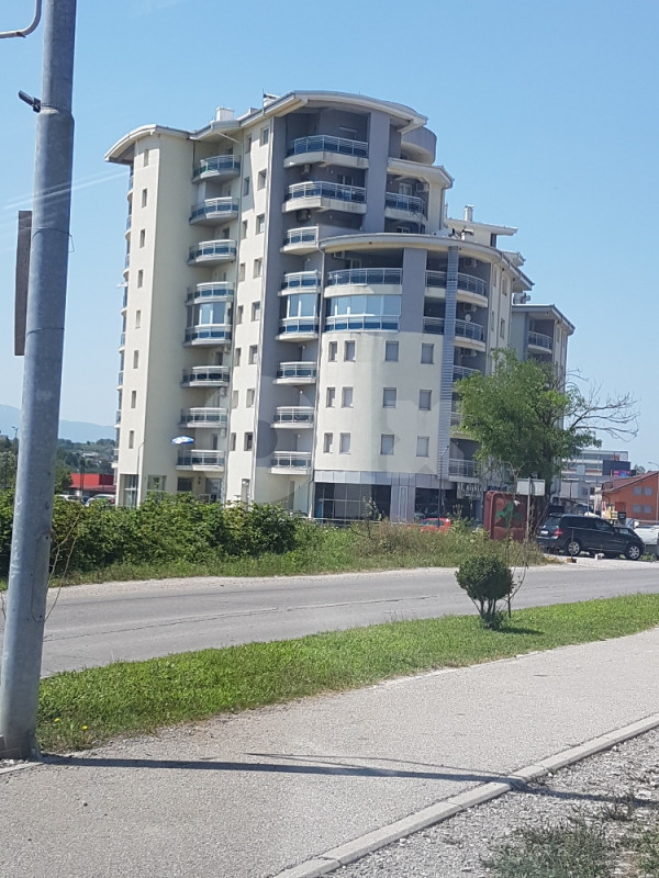 Garaza ispod zgrade