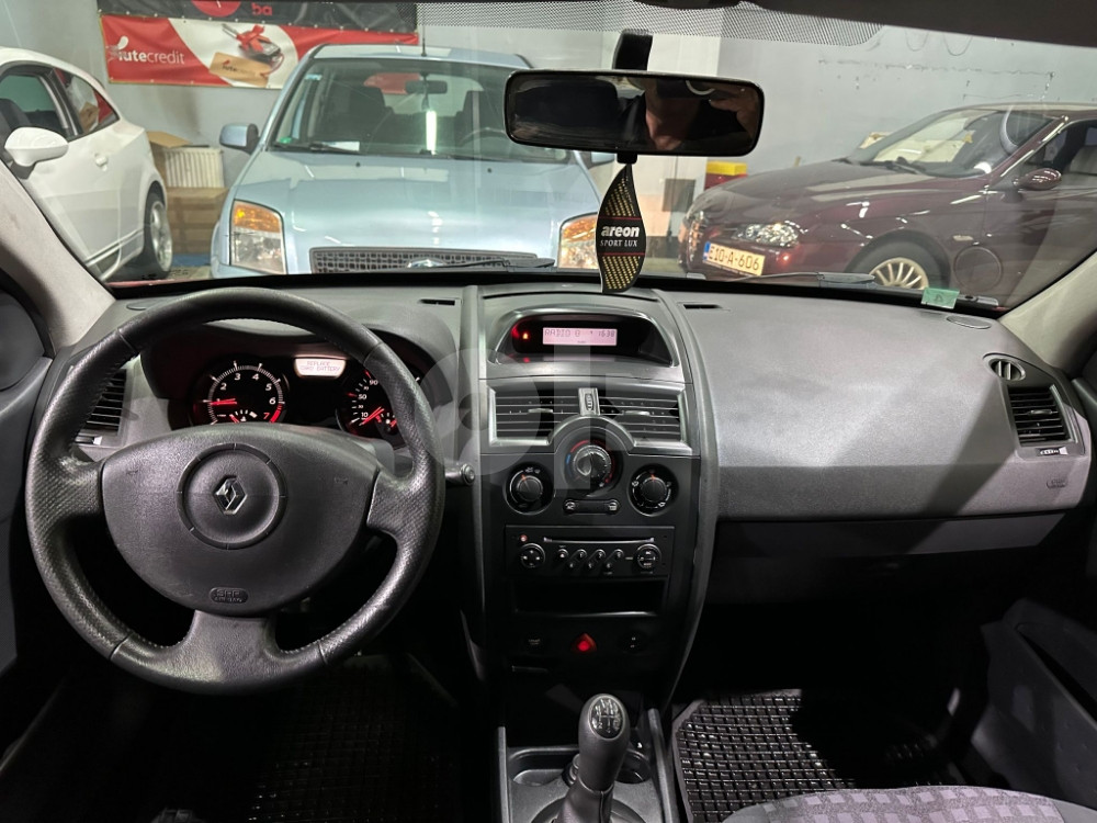 RENAULT MEGANE 1.4 BENZIN,2007 GOD,KLIMA,REGISTROVAN
