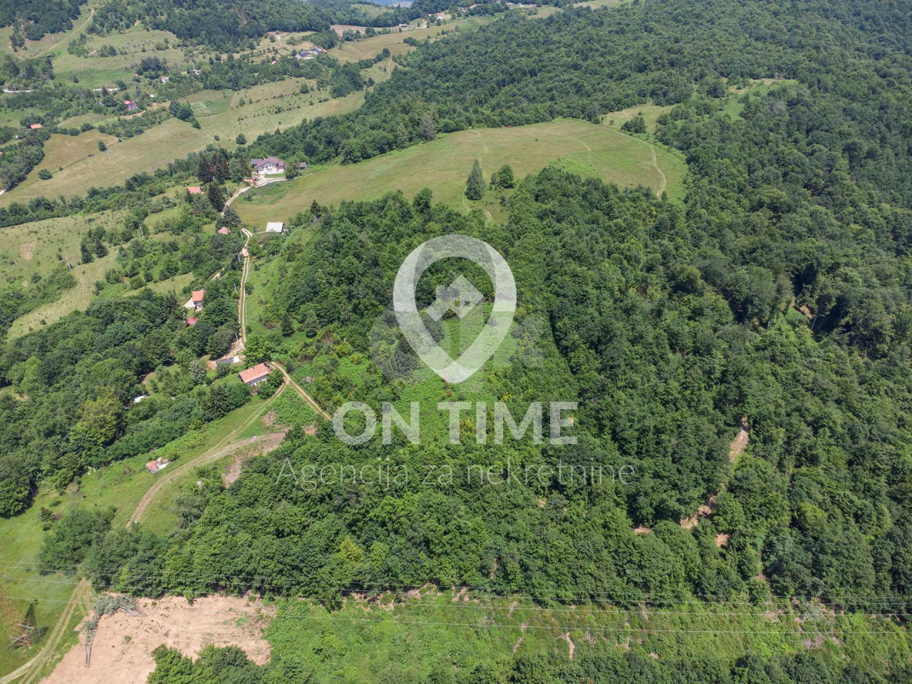 Vikend kuća 280m2 / Kobiljača / Zemljište 117638m2