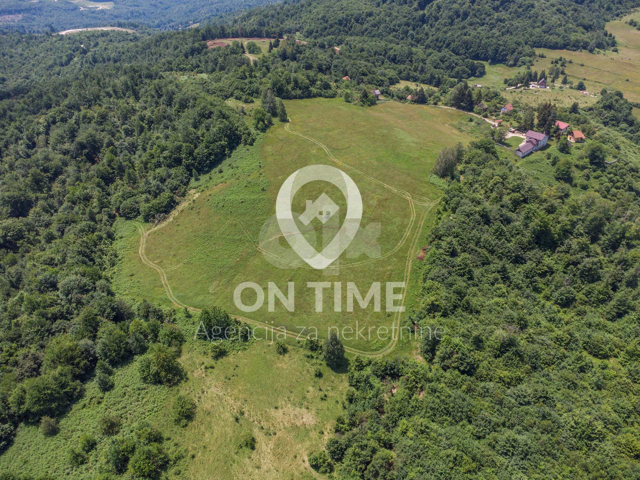 Vikend kuća 280m2 / Kobiljača / Zemljište 117638m2