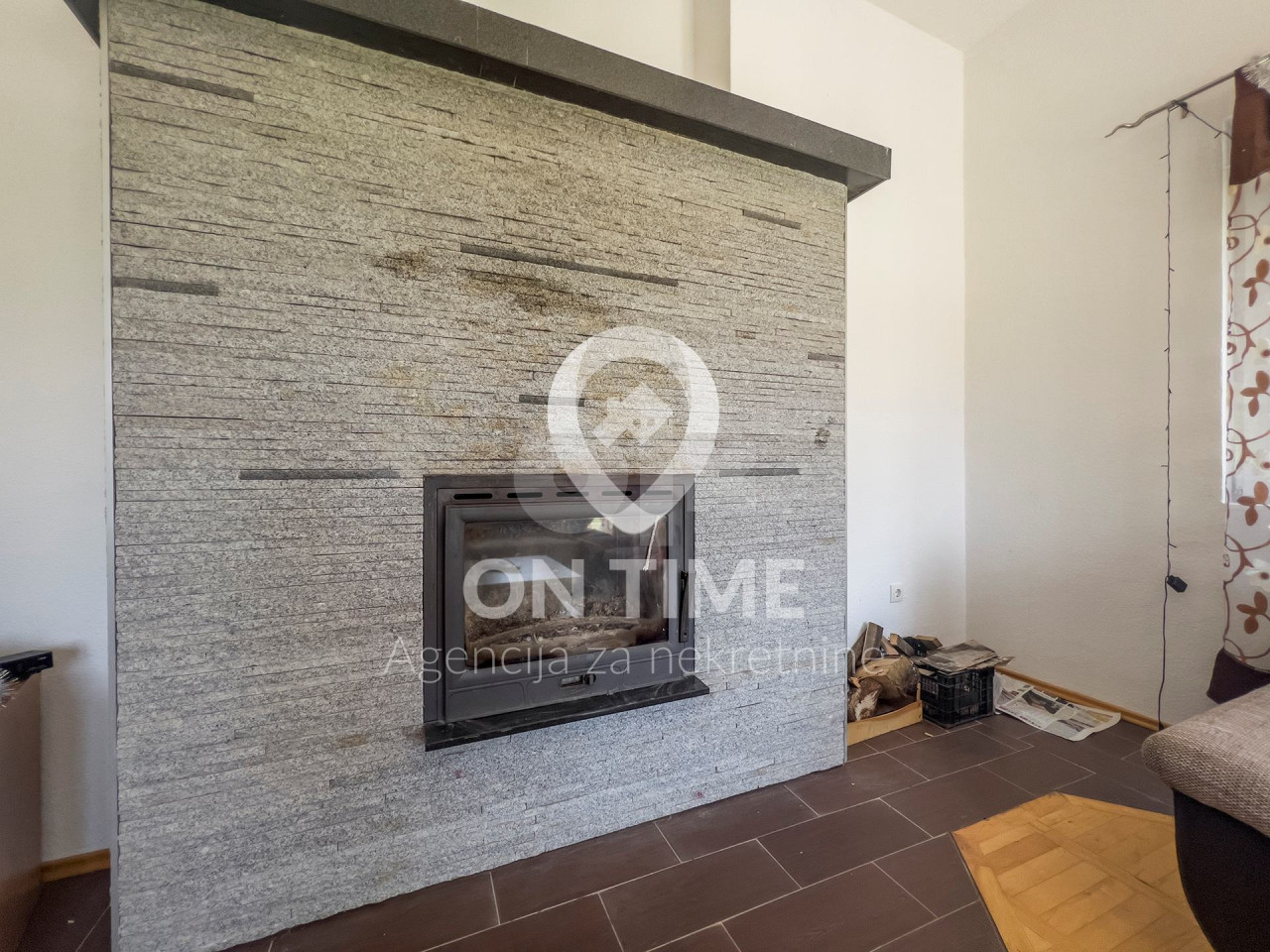 Vikend kuća 280m2 / Kobiljača / Zemljište 117638m2