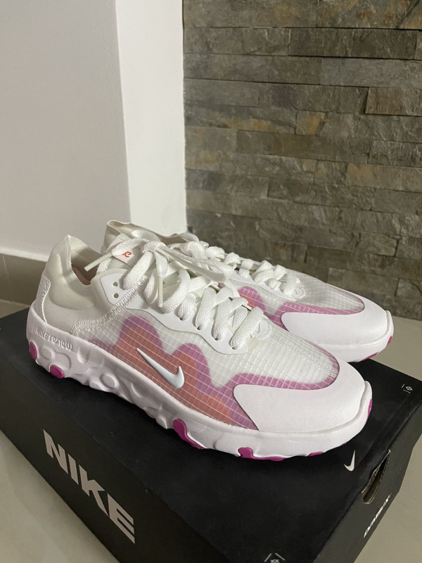 nike renew lucent 39