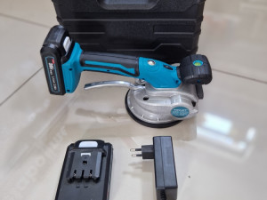 AKUMULATORAKI VIBRATOR ZA PLOCICE