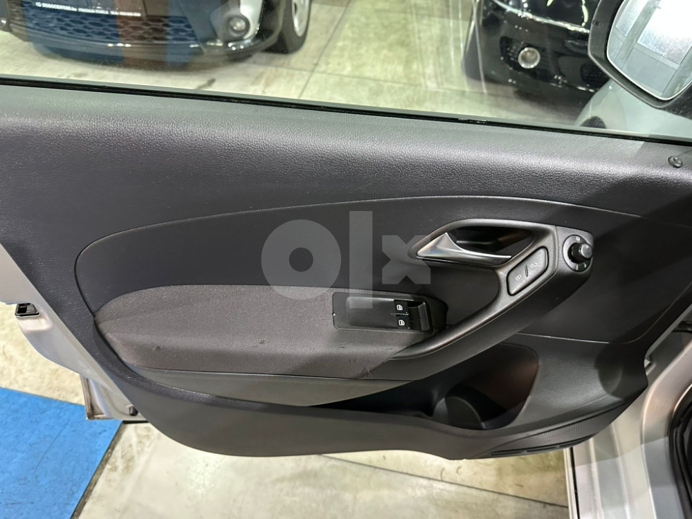 VOLKSWAGEN POLO 1.2 TDI, 2010 GODINA, NAVIGACIJA