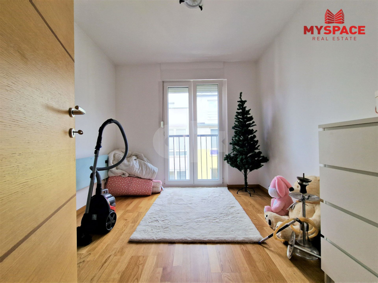 MY SPACE/ Stan/ Stari Grad/ RENOVIRAN/ NAMJESTEN/ 64m2 11