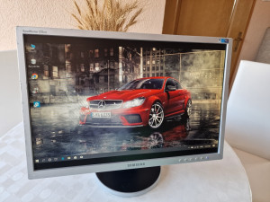 Samsung 22" led monitor