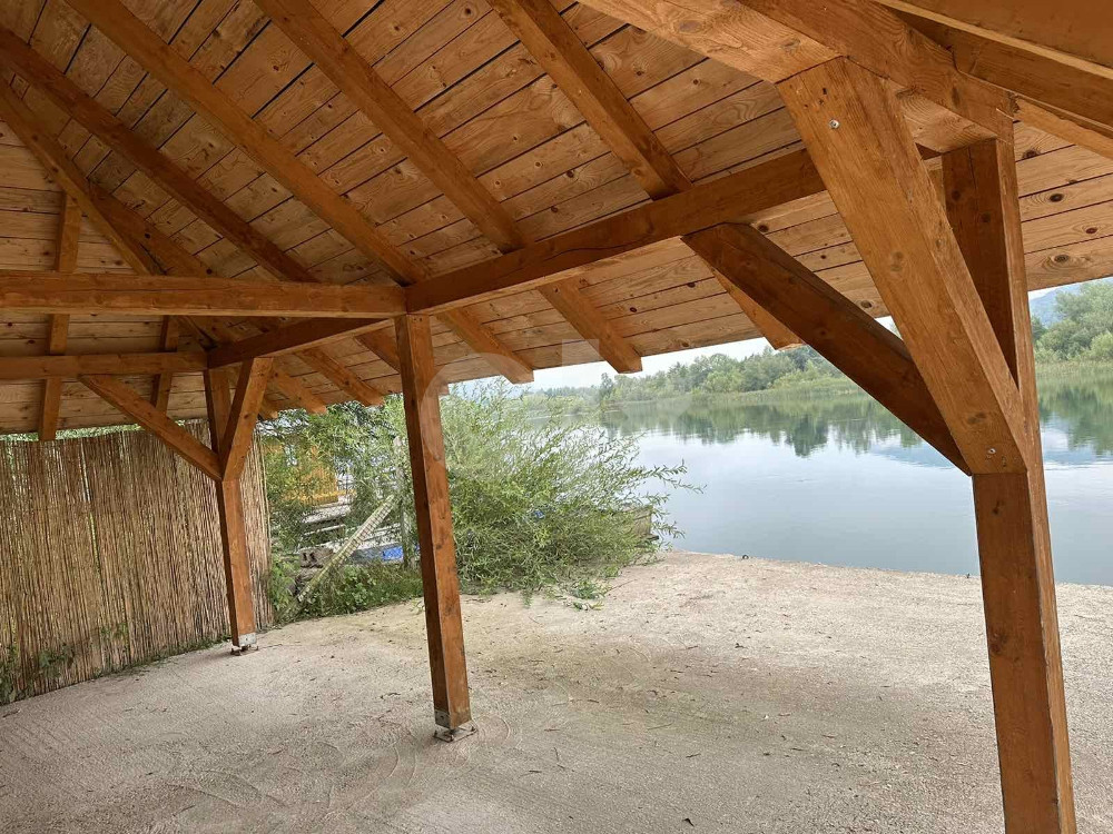 Sadrvan, ljetnikovac, vikendica Zvorničko jezero 3