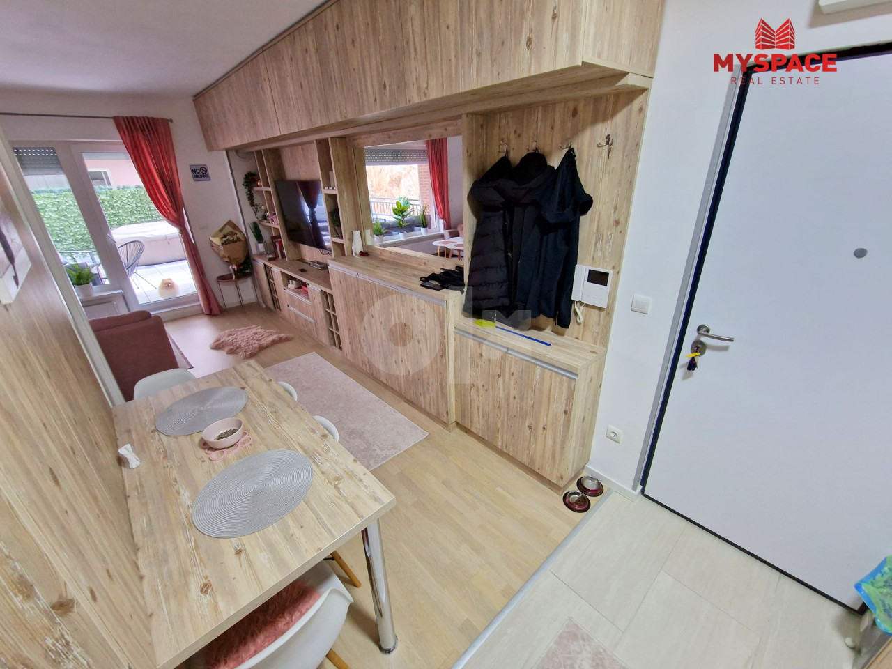 MY SPACE/ Apartman sa garazom/ Bjelasnica/ NOVOGRADNJA/ 42 m2 10