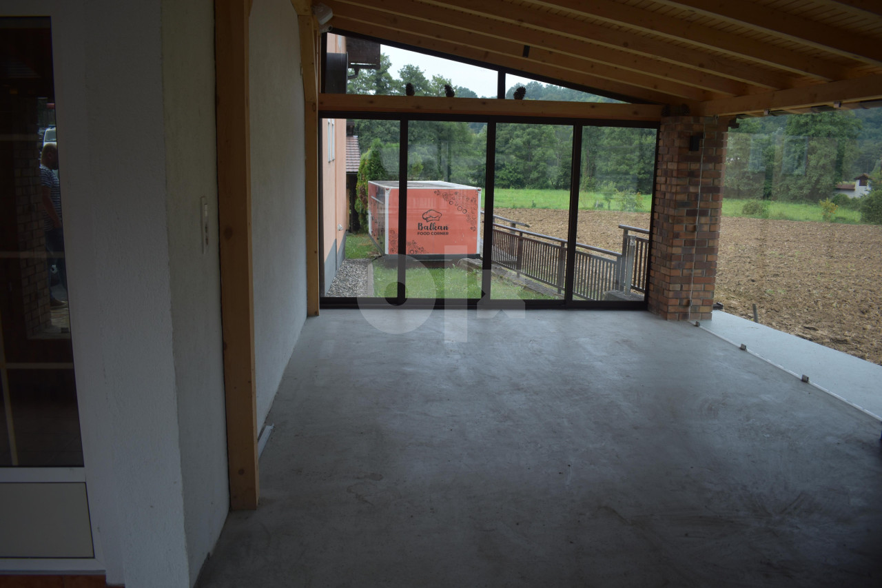 Golden Home iznejmljuje poslovni prostor u Žepču 10