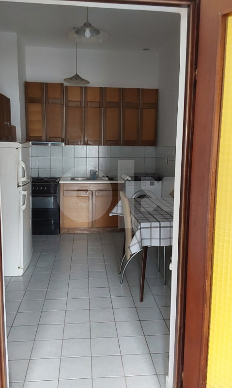 Izdavanje stana u centru grada za studentice 6