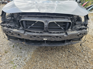 Bmw f10 f11 komplet prsa greda nosači bravice