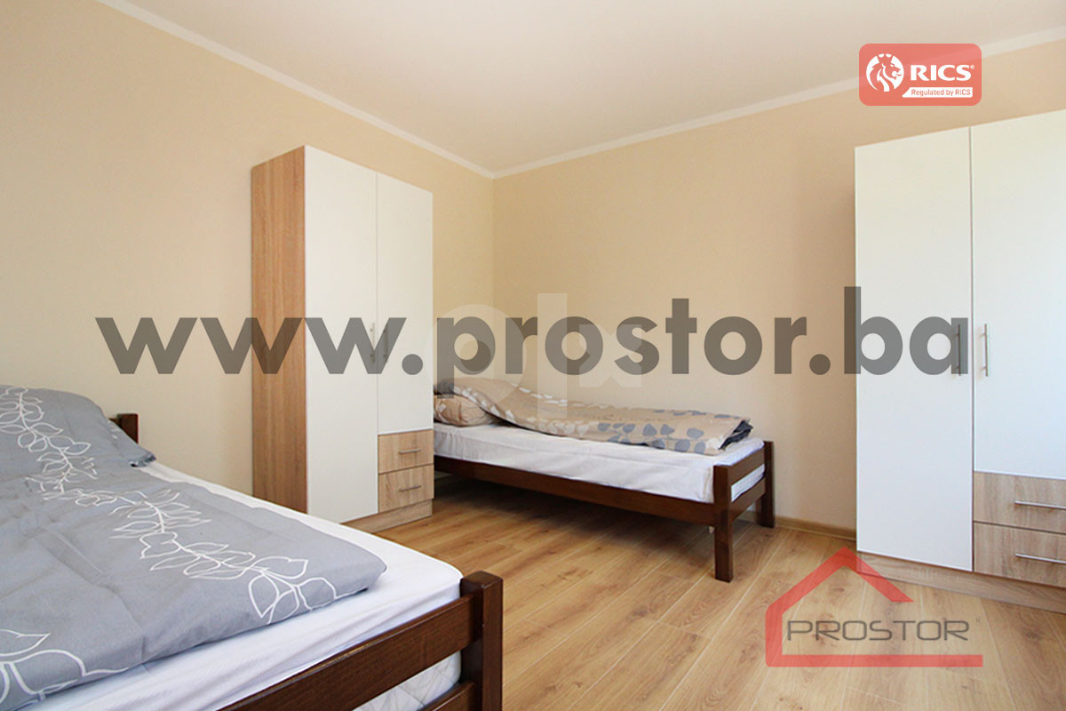 PROSTOR izdaje: Kuća (250m2) sa baštom, Vogošća 10