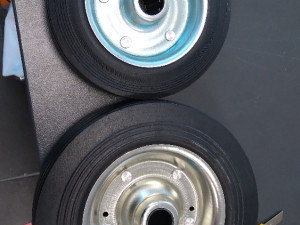 TOCAK ZA AUTO PRIKOLICU VISINA 160 200 mm