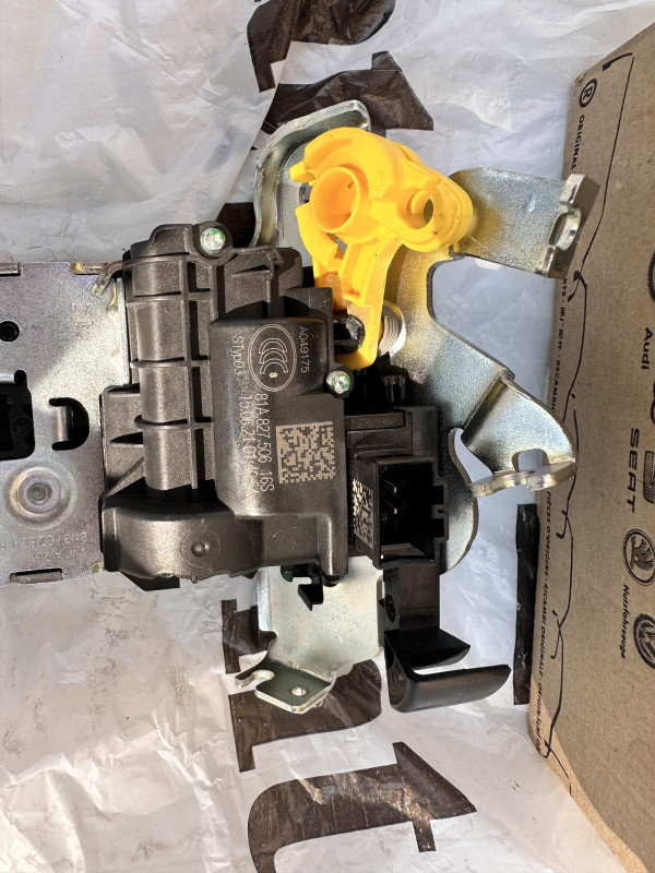 Brava gepeka audi A6 4K C8 Karavan 2020 81A827506