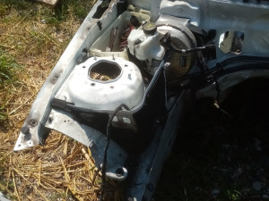 Krak lijevi Mercedes e clasa w 212